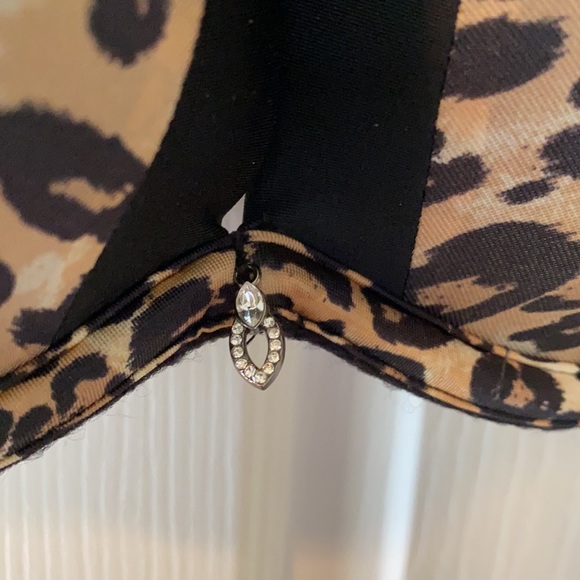 Leopard print bra - Picture 2 of 5